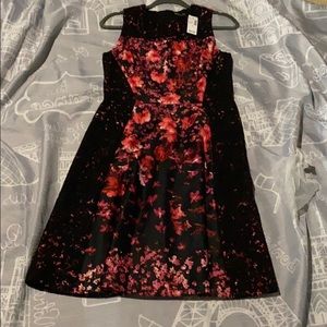 💎BOGO free entire closet💎 NWT black/floral dress